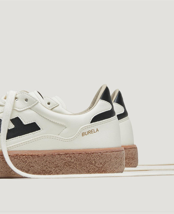 Burela Bold Flamingos' Life