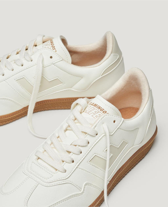 Burela Slim Flamingos' Life